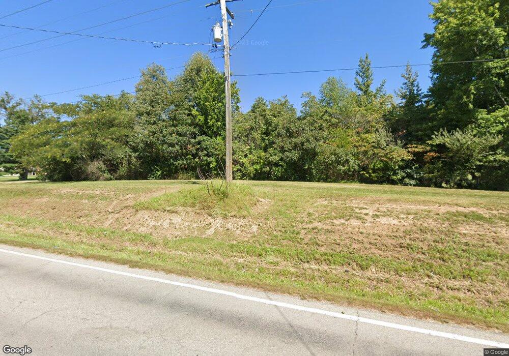 2512 W Poplar St, Harrisburg, IL 62946 - photo 1