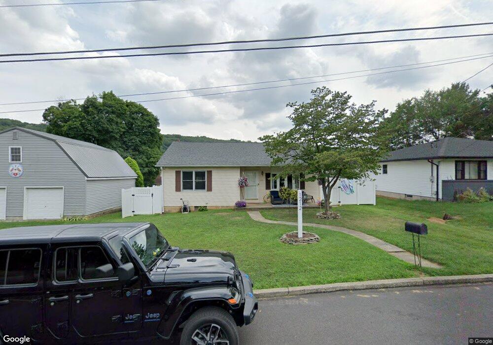 1212 Voortman Ave, Allentown, PA 18103 - photo 1