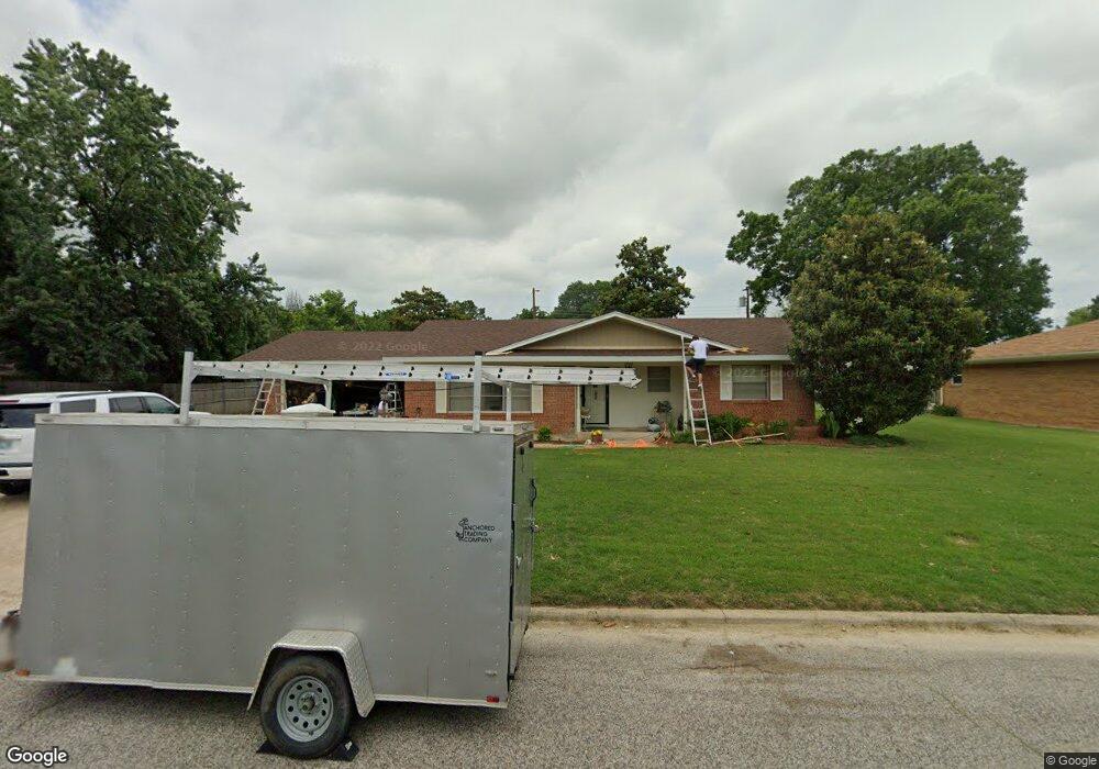 1909 Harmony Dr, Ardmore, OK 73401 - photo 1