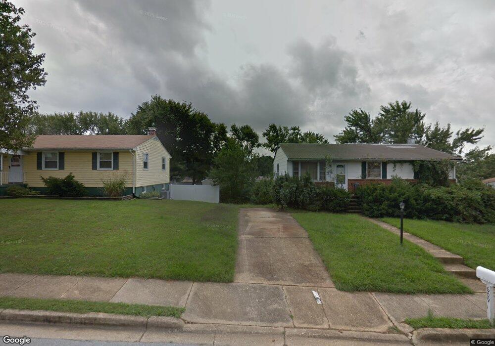 607 Hopkins St, Brooklyn, MD 21225 - photo 1