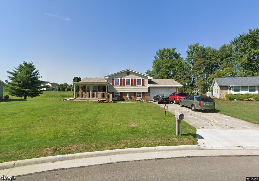 1335 Edgewood Dr, Bucyrus, OH 44820 - photo 1