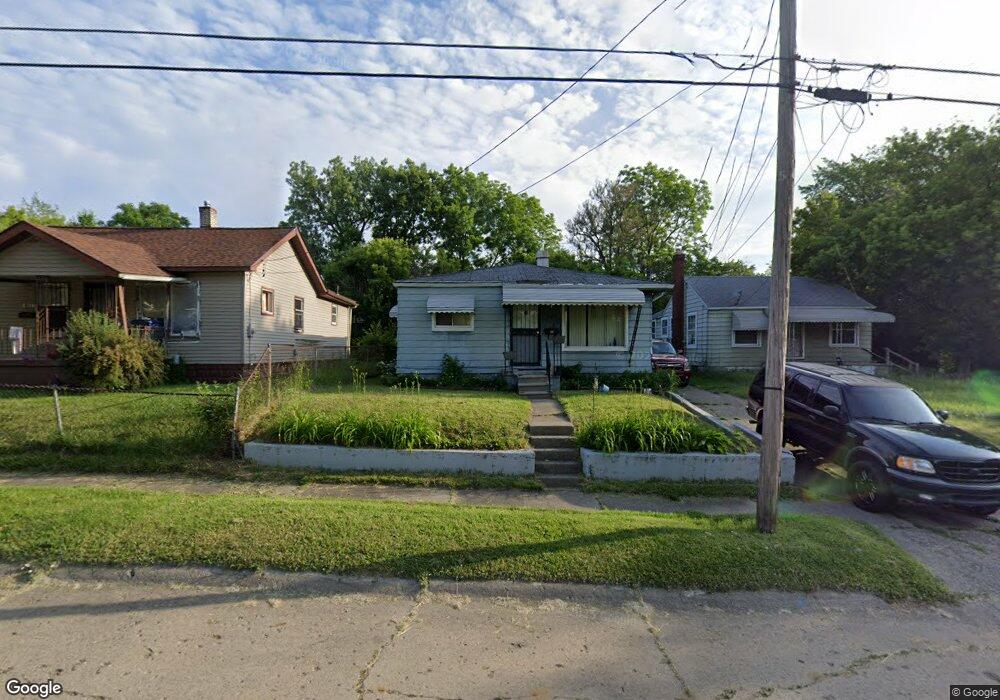 817 E Bundy Ave, Flint, MI 48505 - photo 1