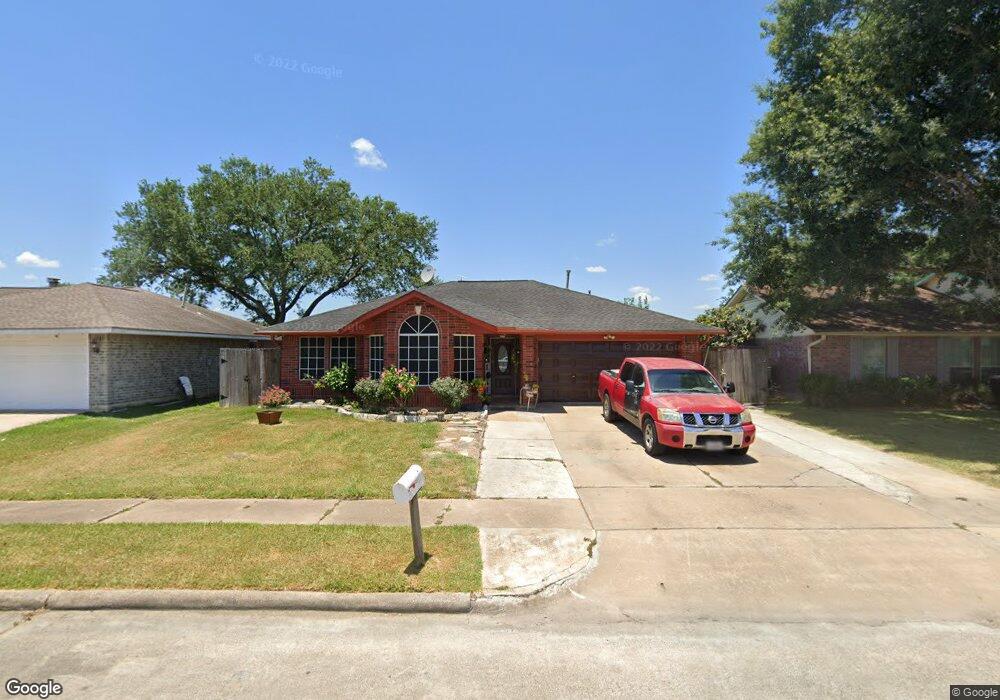 10914 Covered Bridge St, Houston, TX 77075 - photo 1