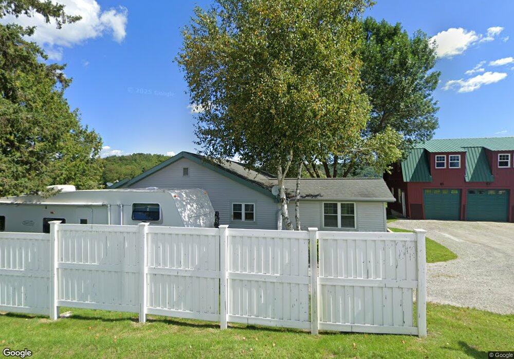 846 W Hill Rd, Stowe, VT 05672 - photo 1