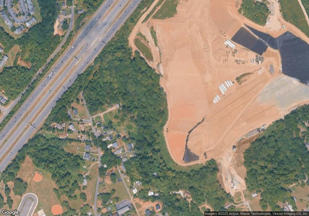 17597 Washington St, Dumfries, VA 22026 - photo 1