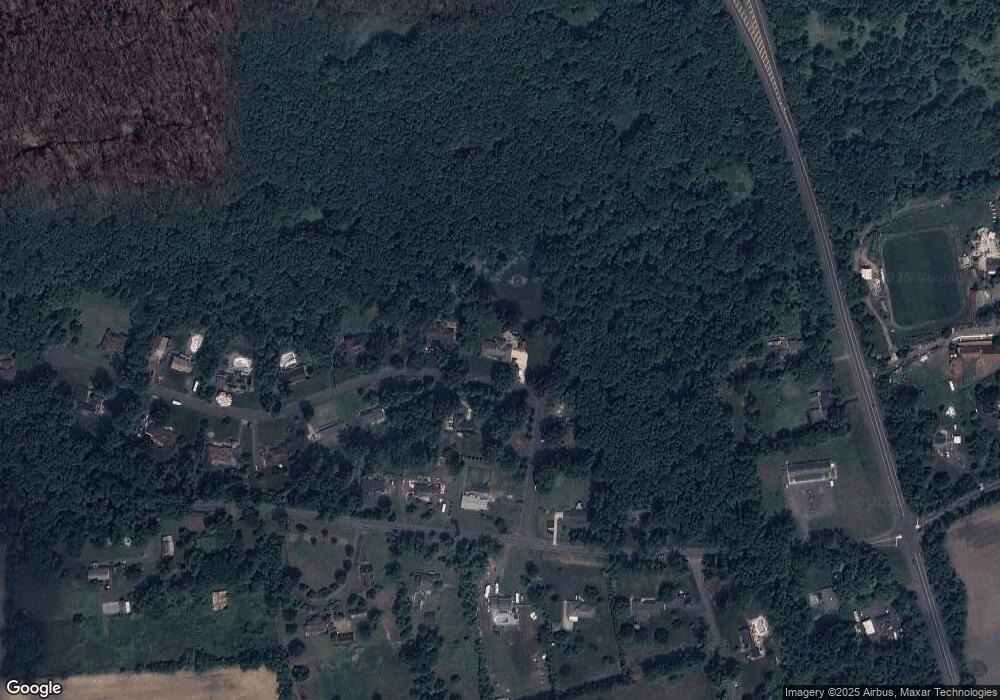 10 Assiscunk Dr, Columbus, NJ 08022 - photo 1