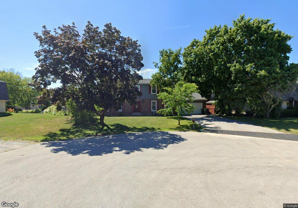 10160 Kathy Ct, Des Plaines, IL 60016 - photo 1