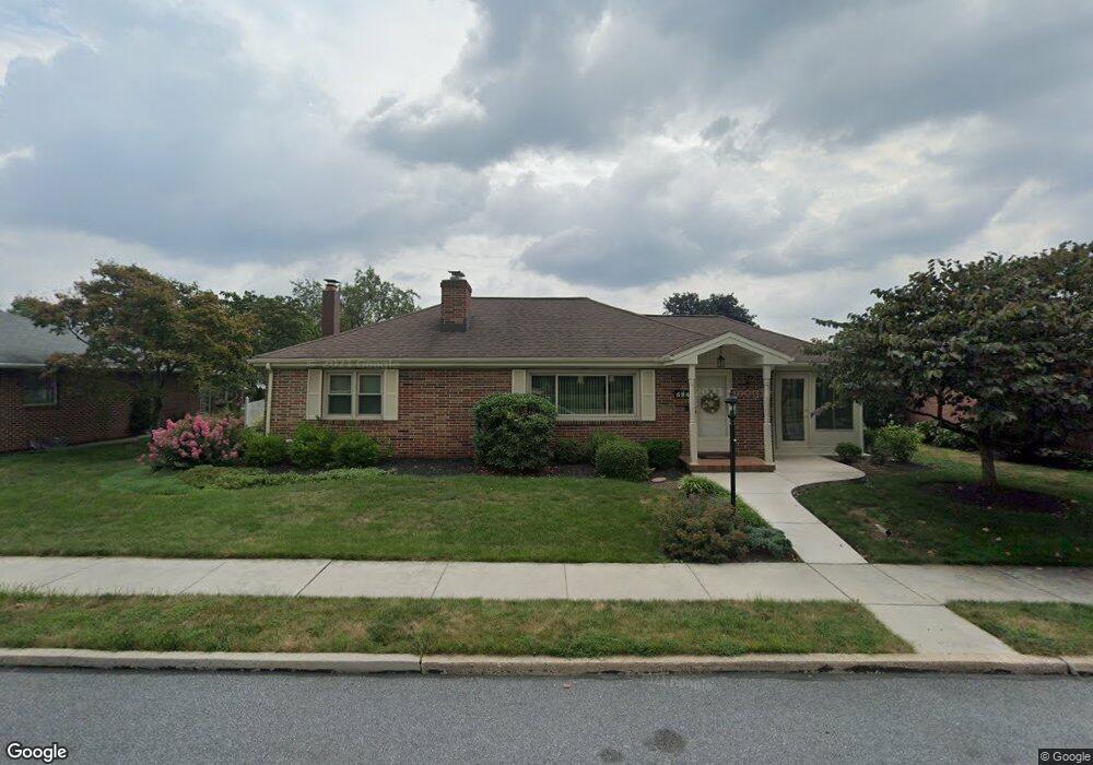 524 W Areba Ave, Hershey, PA 17033 - photo 1