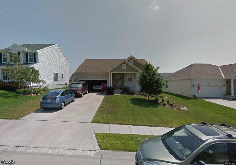 2009 Lakewood Dr, Papillion, NE 68046 - photo 1