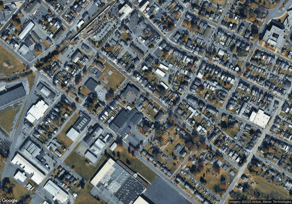 330 E 3rd St, Boyertown, PA 19512 - photo 1