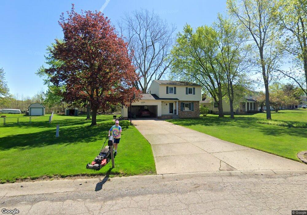 1155 Stonehenge Rd, Flint, MI 48532 - photo 1