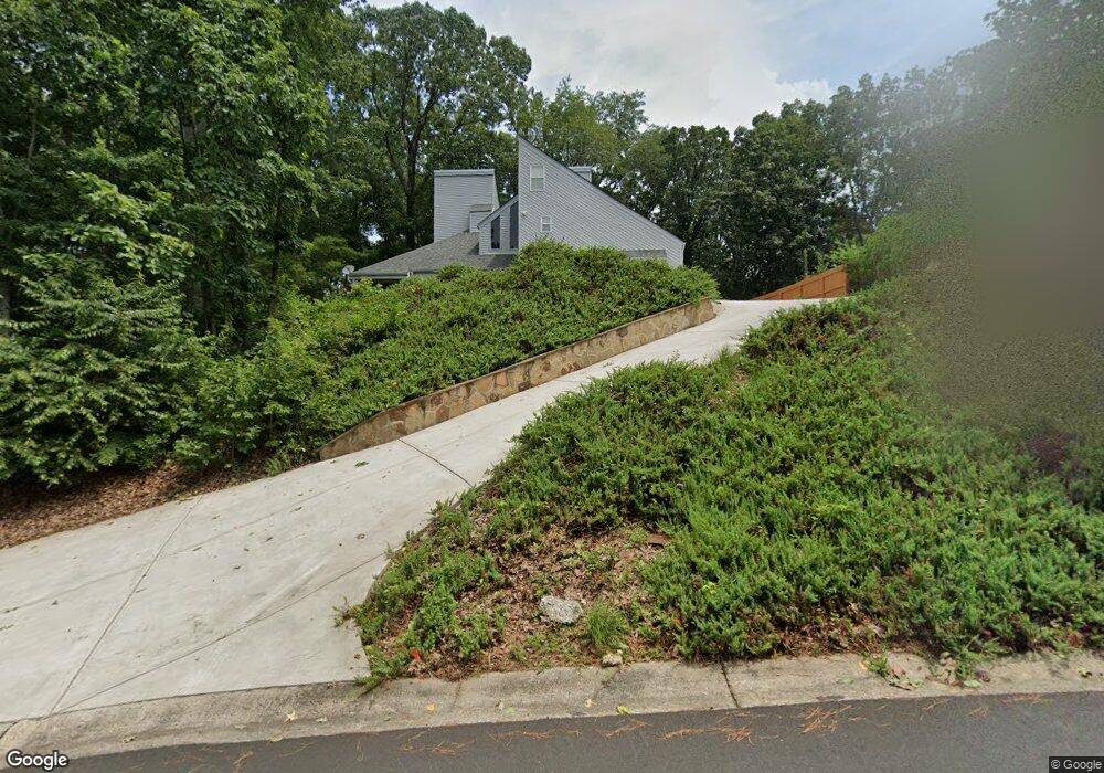 1977 Kinridge Rd, Marietta, GA 30062 - photo 1