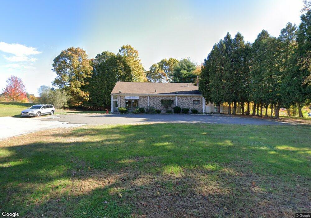 14 Miner Ln, Waterford, CT 06385 - photo 1