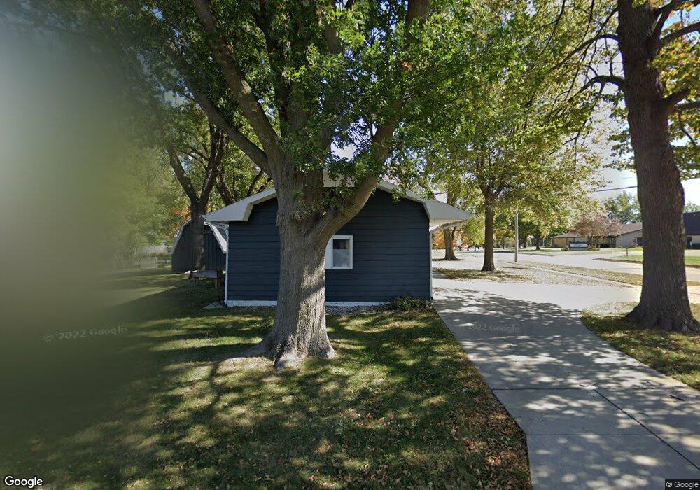1400 S 8th Ave E, Newton, IA 50208 - photo 1