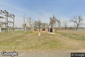 127 S River Rd, Webbers Falls, OK 74470