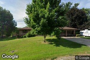 106 Lakeview Dr, Glasgow, MO 65254