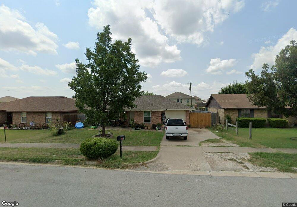 3305 S Cardinal St, Ennis, TX 75119 - photo 1