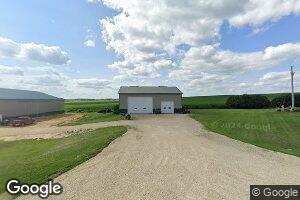 23947 N Cascade Rd, Cascade, IA 52033