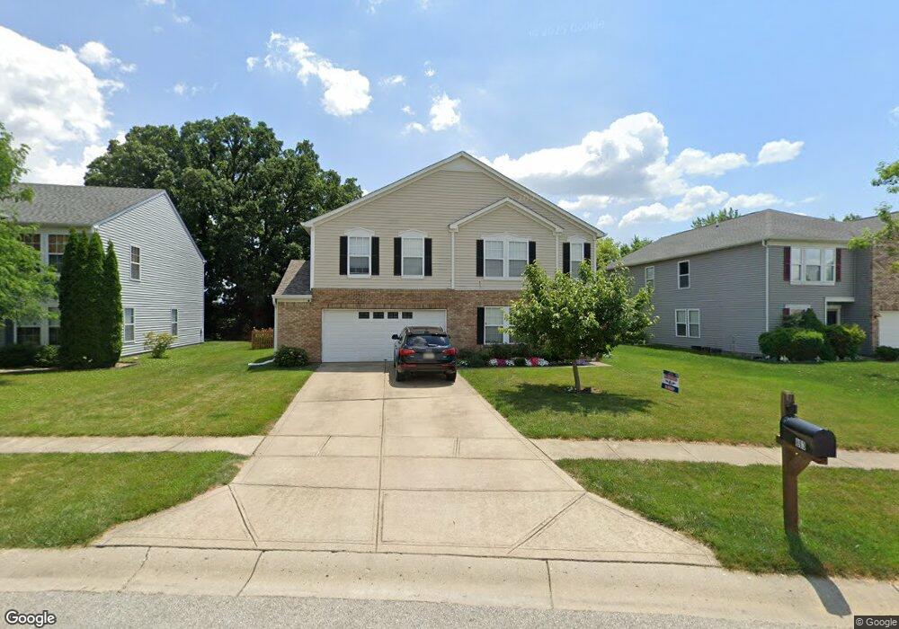 863 Bough St, Whiteland, IN 46184 - photo 1