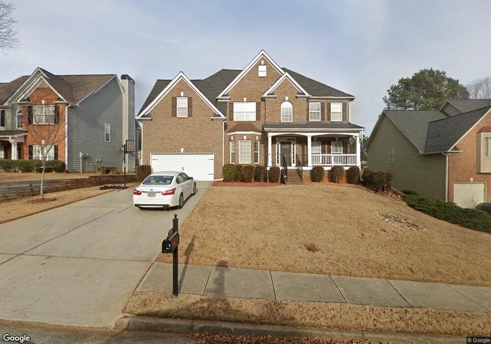 3995 Suwanee Bend Dr, Suwanee, GA 30024 - photo 1