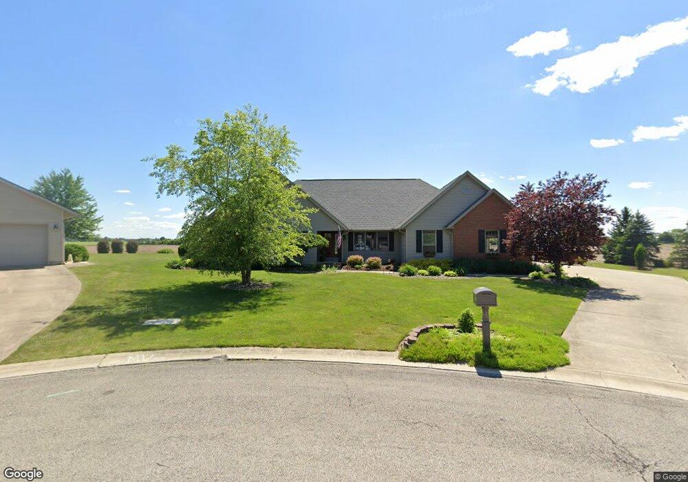 1135 Hillcrest Dr, Bucyrus, OH 44820 - photo 1