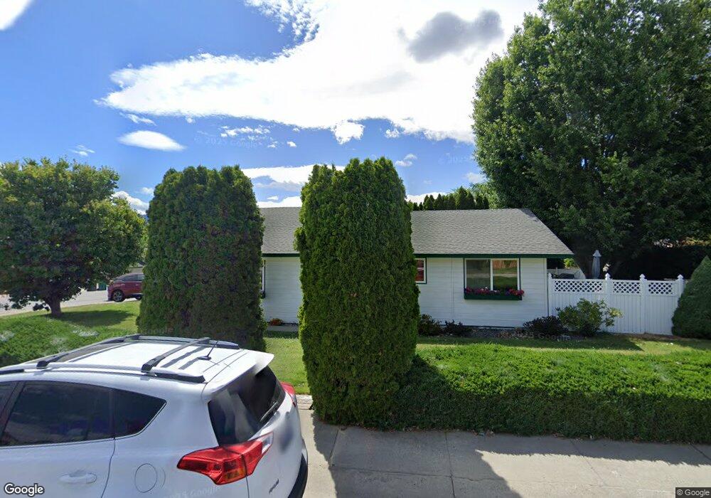 946 N Fairmont Ave, East Wenatchee, WA 98802 - photo 1