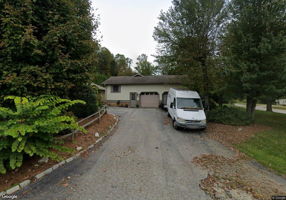 102 Chapman Dr, Hendersonville, NC 28792 - photo 1