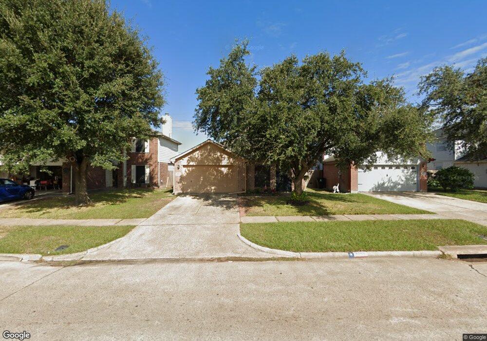 3702 Villa Glen Dr, Houston, TX 77088 - photo 1