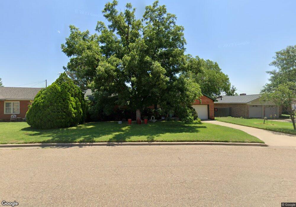 508 Grandview St, Plainview, TX 79072 - photo 1