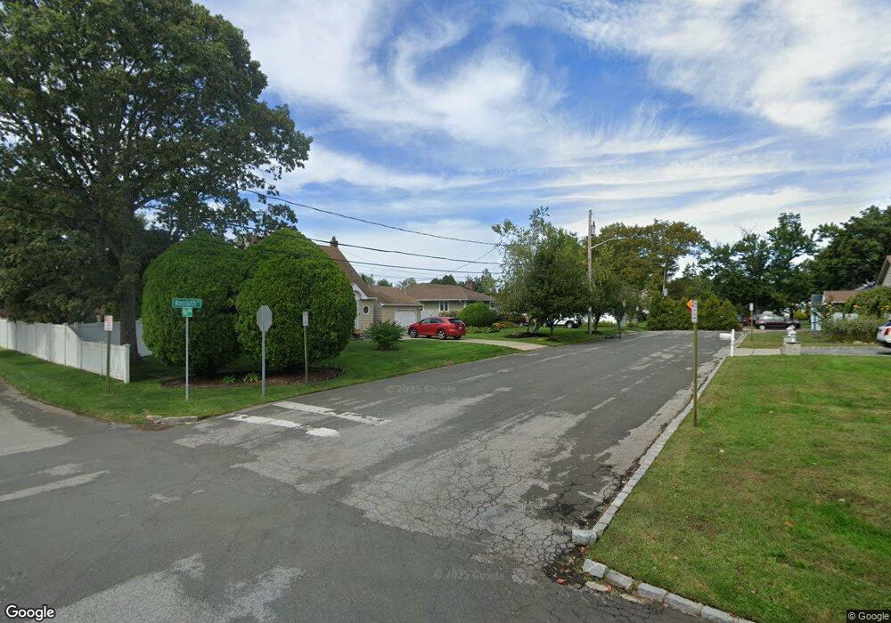 22 Kossuth St, Deer Park, NY 11729 - photo 1