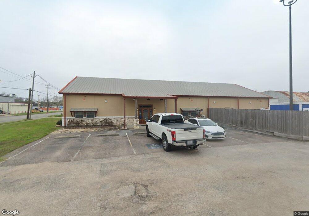 911 S Gordon St, Alvin, TX 77511 - photo 1