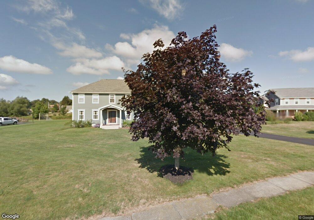 71 Lighthouse View Dr, Middletown, RI 02842 - photo 1