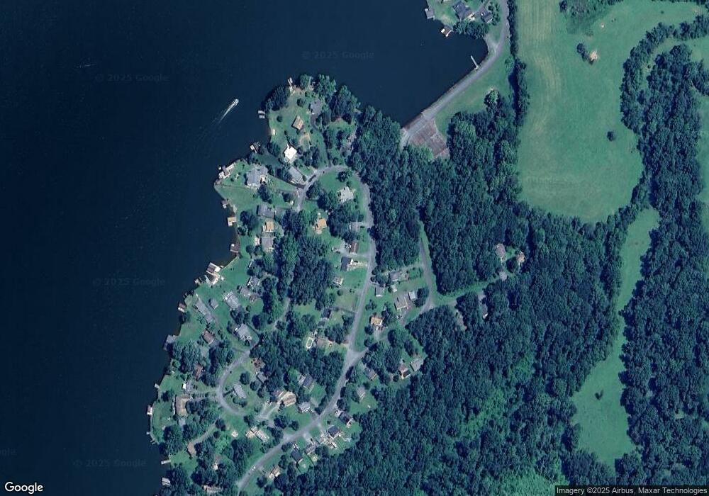 380 Lakeview Cir, Louisa, VA 23093 - photo 1