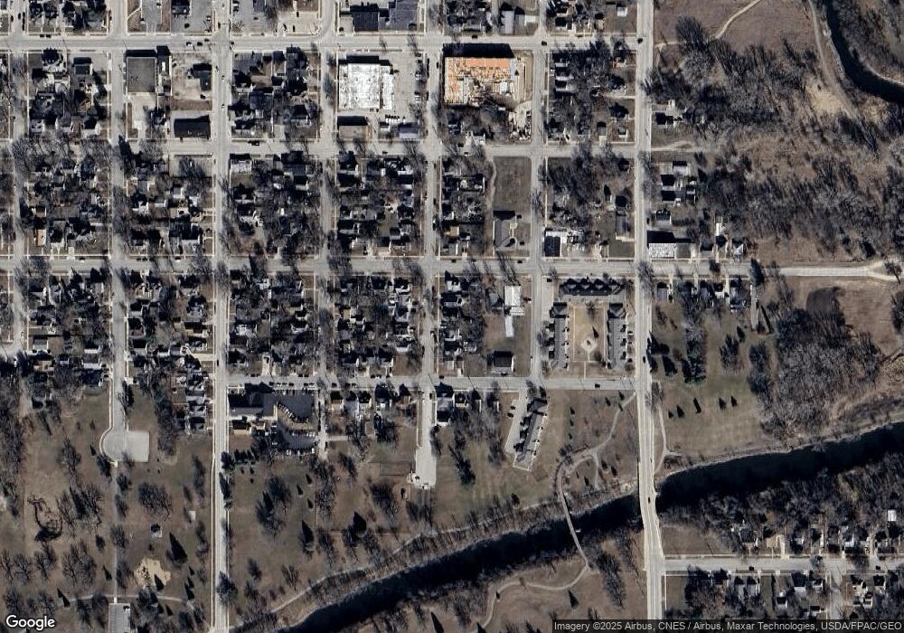 405 2nd St SE, Austin, MN 55912 - photo 1