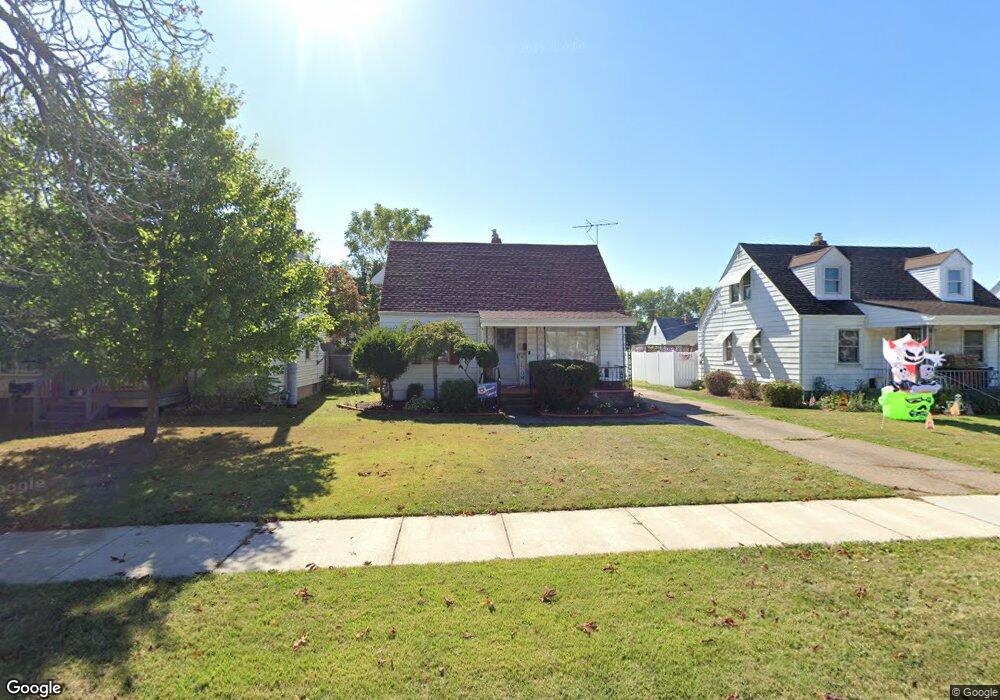 2342 E 34th St, Lorain, OH 44055 - photo 1