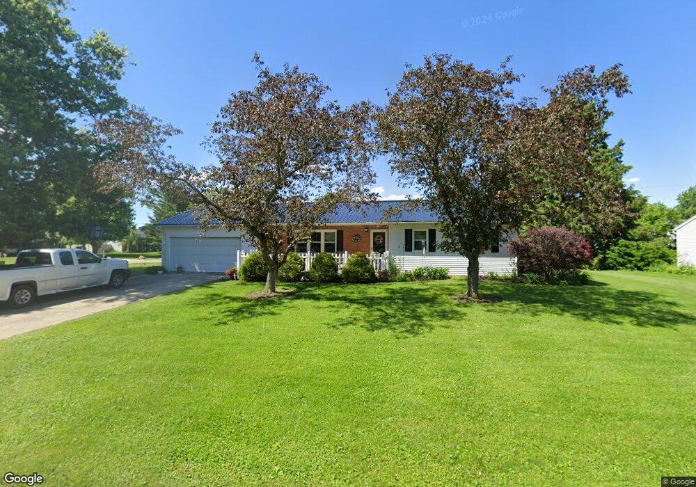 1040 Victoria Dr, Bucyrus, OH 44820 - photo 1