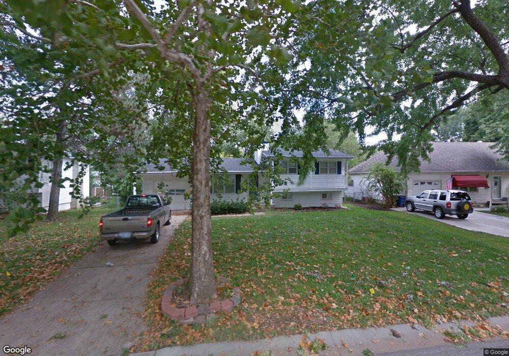 7301 Goddard St, Shawnee, KS 66203 - photo 1