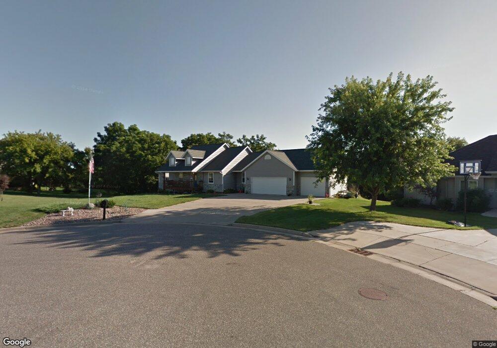 1810 W Ridge Ct, Eau Claire, WI 54703 - photo 1