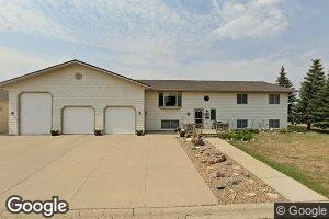 301 S 6th St, Glen Ullin, ND 58631