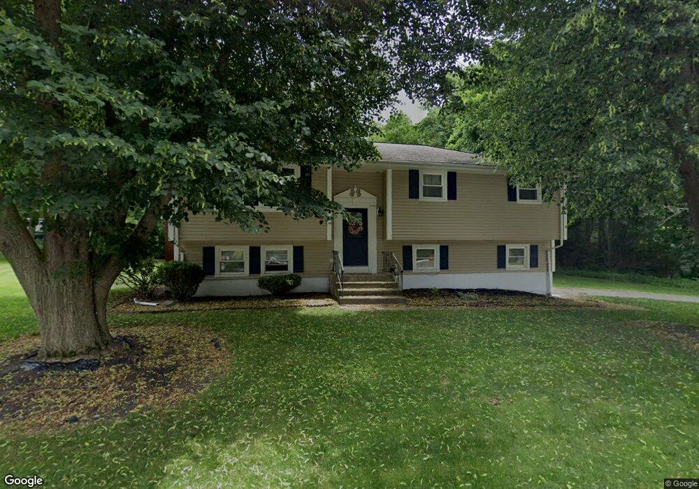 1 Oakview Dr, Millbury, MA 01527 - photo 1