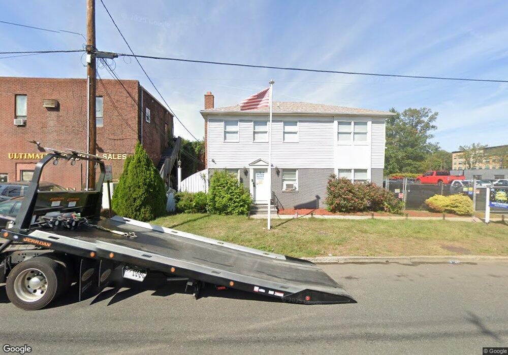 616 W 1st Ave, Roselle, NJ 07203 - photo 1