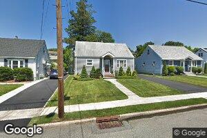 27 Hillside Dr, Totowa, NJ 07512