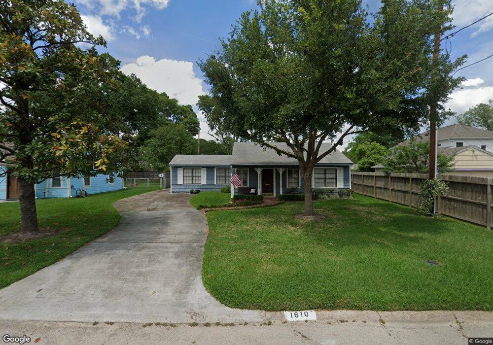 1610 Candlelight Ln, Houston, TX 77018 - photo 1