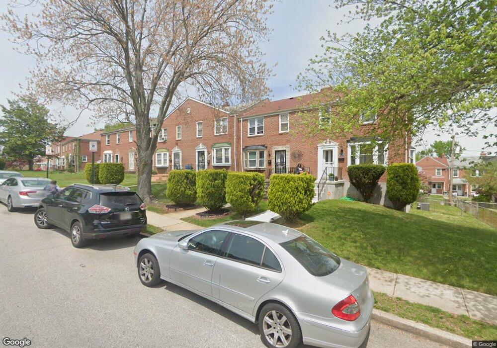 813 Stamford Rd, Baltimore, MD 21229 - photo 1