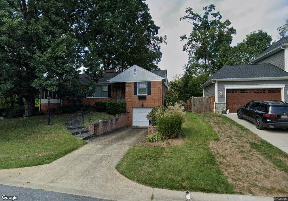 7202 Bybrook Ln, Chevy Chase, MD 20815 - photo 1