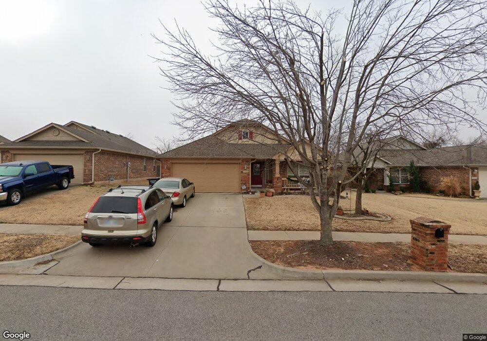 2028 SE 8th St, Moore, OK 73160 - photo 1