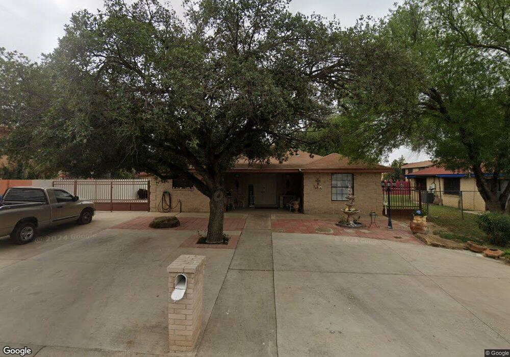 1307 Greenway Ln, Laredo, TX 78041 - photo 1
