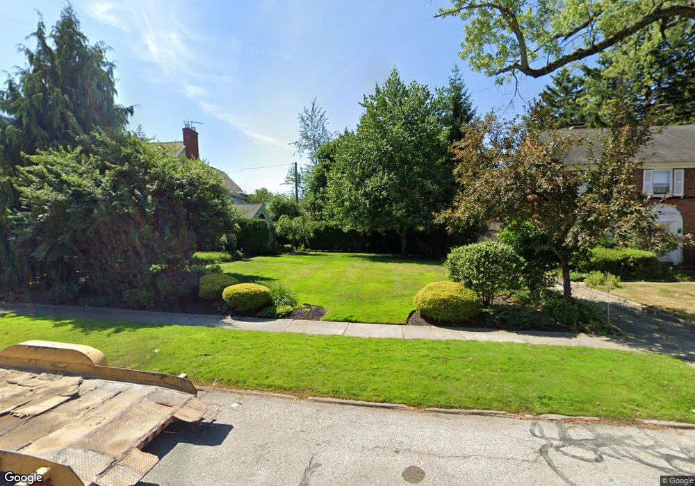 3486 Severn Rd, Cleveland Heights, OH 44118 - photo 1