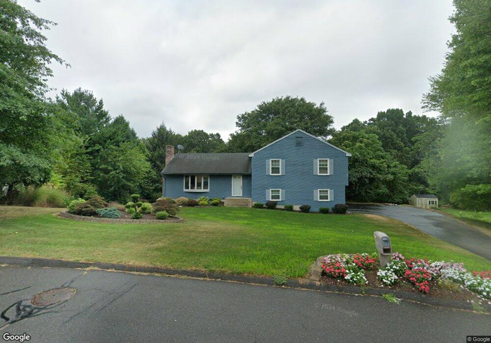 15 Spice Bush Ln, Bloomfield, CT 06002 - photo 1