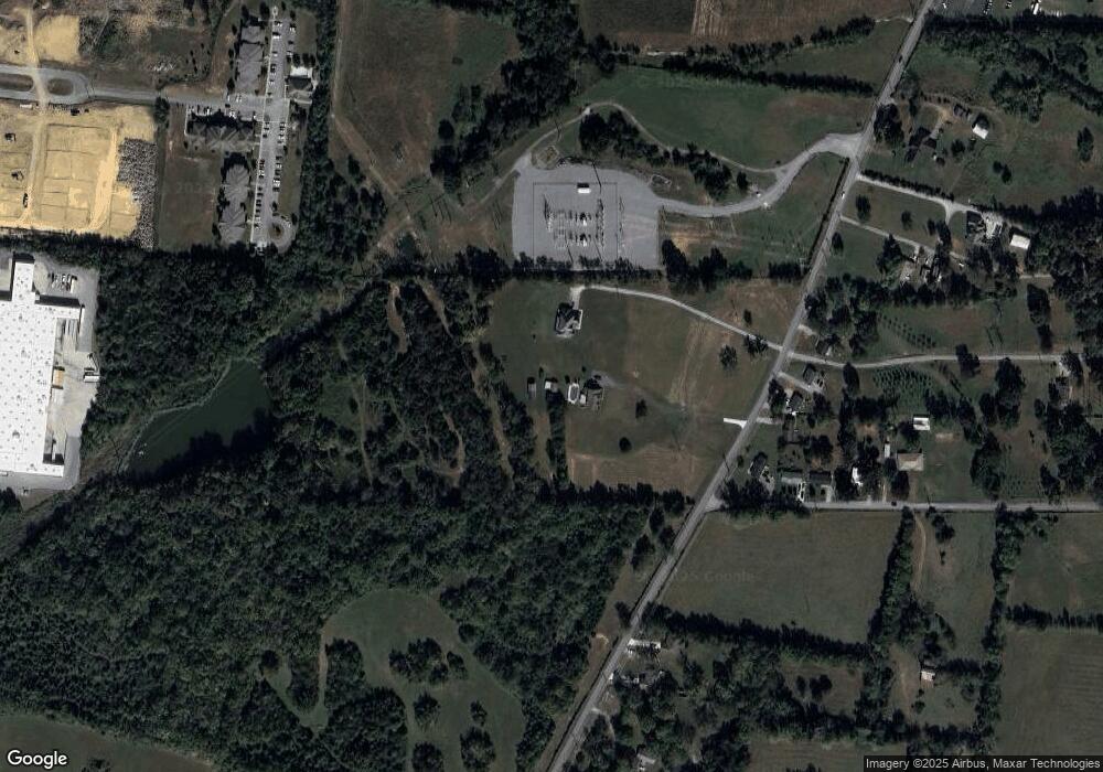 1607 Fairfield Pike, Shelbyville, TN 37160 - photo 1